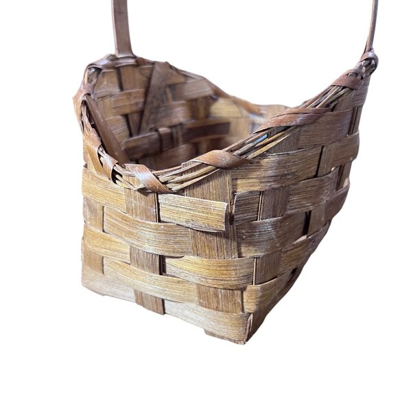 Vintage Small Woven Rectangular Basket With 3D Country Fruit Design - Picture 4 of 6